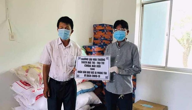 Trao tại điểm tiếp nhận Trao tại điểm tiếp nhận