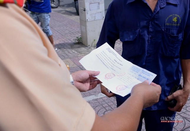 Trong những ngày nay, hạn chế việc đi ra người nhà, nơi ở nếu không quá cần thiết Trong những ngày nay, hạn chế việc đi ra người nhà, nơi ở nếu không quá cần thiết