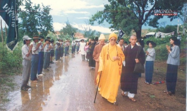 Đại lão Hòa thượng là vị giáo phẩm gắn bó với mọi hoạt động của Phật giáo, thân lâm tới nhiều địa phương để chứng minh, lắng nghe và chỉ đạo hoạt động Phật sự - Ảnh: tư liệu TT.Thích Phước Triều Đại lão Hòa thượng là vị giáo phẩm gắn bó với mọi hoạt động của Phật giáo, thân lâm tới nhiều địa phương để chứng minh, lắng nghe và chỉ đạo hoạt động Phật sự - Ảnh: tư liệu TT.Thích Phước Triều