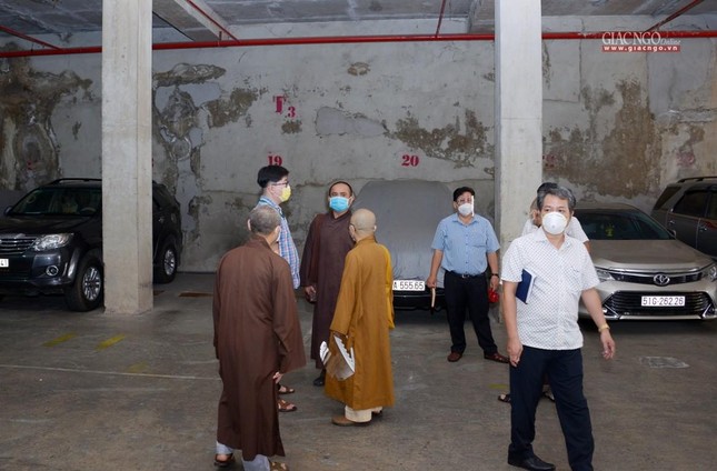 Khảo sát cụ thể thực tế cơ sở hạ tầng hiện hữu của Việt Nam Quốc Tự và dự tính cải thiện, bổ sung các điều kiện cần thiết - Ảnh: Bảo Toàn