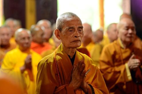 Đại lão Hòa thượng trong lễ cầu nguyện tại chùa Quán Sứ, Hà Nội Đại lão Hòa thượng trong lễ cầu nguyện tại chùa Quán Sứ, Hà Nội