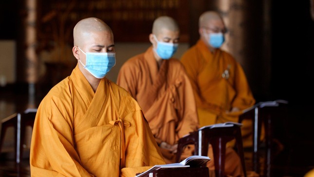 Buổi lễ sẽ được truyền hình trực tuyến trên Giác Ngộ Online và các nền tảng số của Báo Giác Ngộ, bắt đầu lúc 8g sáng ngày 18-11-2021 Buổi lễ sẽ được truyền hình trực tuyến trên Giác Ngộ Online và các nền tảng số của Báo Giác Ngộ, bắt đầu lúc 8g sáng ngày 18-11-2021