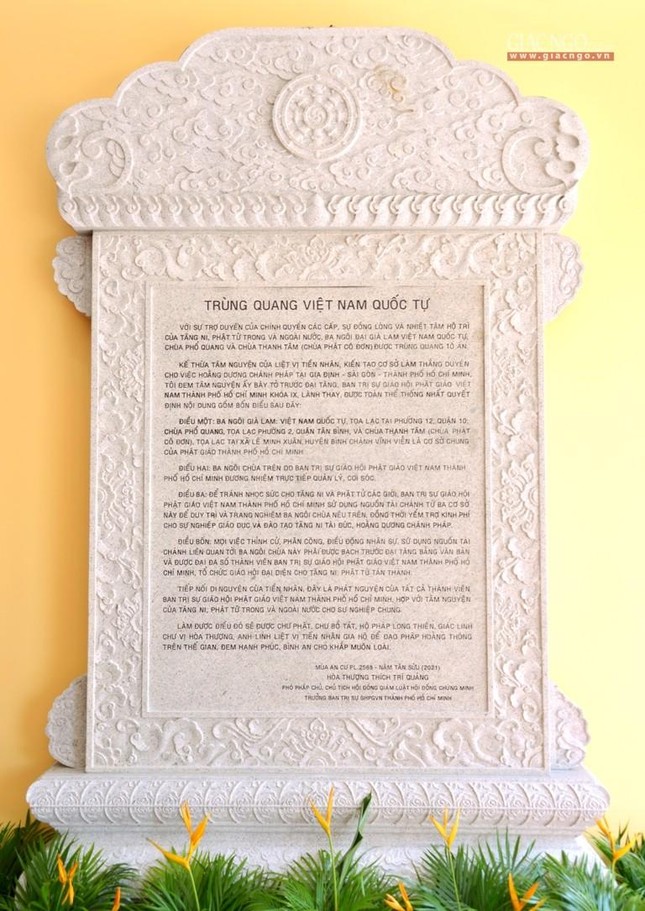 Văn bia do Hòa thượng Thích Trí Quảng viết, quyết định về Việt Nam Quốc Tự và 2 ngôi tự viện khác là chùa Phổ Quang (Tân Bình), chùa Thanh Tâm (Bình Chánh) vĩnh viễn trực thuộc sự điều hành của Phật giáo TP.HCM Văn bia do Hòa thượng Thích Trí Quảng viết, quyết định về Việt Nam Quốc Tự và 2 ngôi tự viện khác là chùa Phổ Quang (Tân Bình), chùa Thanh Tâm (Bình Chánh) vĩnh viễn trực thuộc sự điều hành của Phật giáo TP.HCM