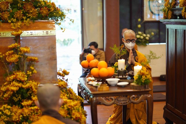 Bên Thầy như lúc Thiền sư tại thế