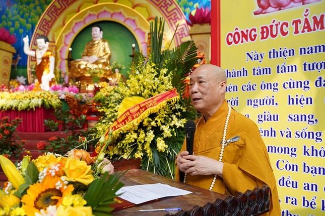 Hòa thượng Thích Bảo Nghiêm cung tuyên Thông điệp của Đức Quyền Pháp chủ GHPGVN