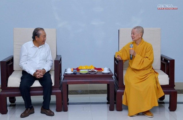 Đức Quyền Pháp chủ và nguyên Phó Thủ tướng Thường trực Trương Hòa Bình