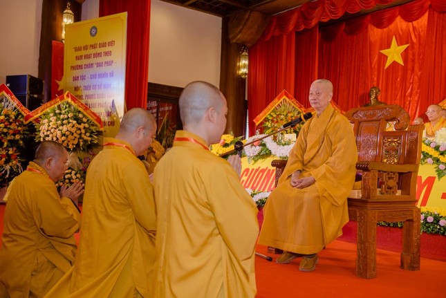 Ngài nhắc lại đặc thù của Ninh Bình trong lịch sử dân tộc và Phật giáo, đồng thời bày tỏ sự tin tưởng thế hệ kế thừa tiếp tục phát huy trong giai đoạn hiện tại và tương lai