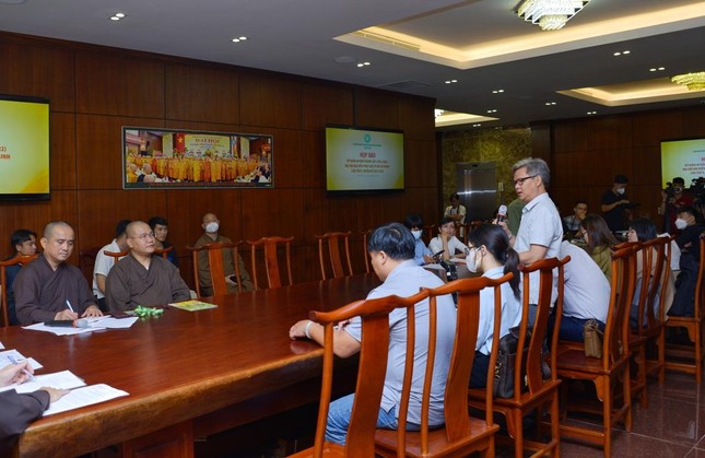 Phóng viên Thông tấn xã Việt Nam đặt câu hỏi với Ban Tổ chức Phóng viên Thông tấn xã Việt Nam đặt câu hỏi với Ban Tổ chức