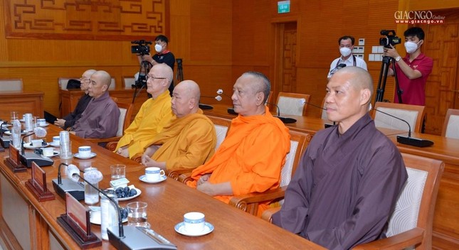 Chư tôn đức tham dự Chư tôn đức tham dự