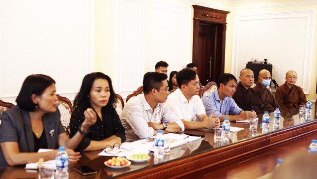 Đại diện các cơ quan chức năng tham dự - Ảnh: Công Minh