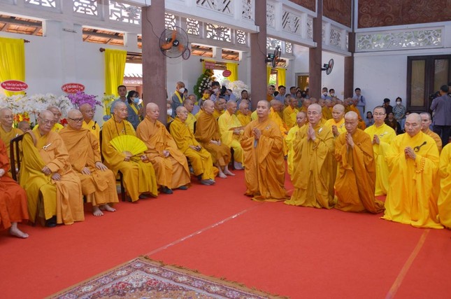 Chư tôn đức hiện diện Chư tôn đức hiện diện