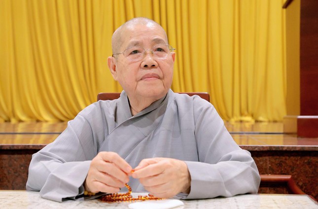 Ni trưởng Thích nữ Từ Nhẫn Ni trưởng Thích nữ Từ Nhẫn