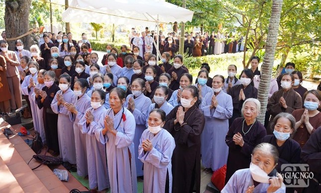 Lễ Tiểu tường Đức Pháp chủ GHPGVN được tổ chức tại tổ đình Viên Minh (chùa Ráng), nơi gắn bó với đạo nghiệp tu hành của Đại lão Hòa thượng Thích Phổ Tuệ