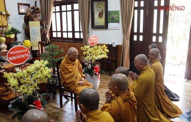 Thượng tọa Thích Tâm Đức tác bạch - Ảnh: Giác Minh Lễ