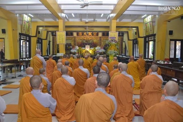 Chư Tăng Ni các chùa thuộc môn phái tổ đình Vĩnh Nghiêm về tham dự