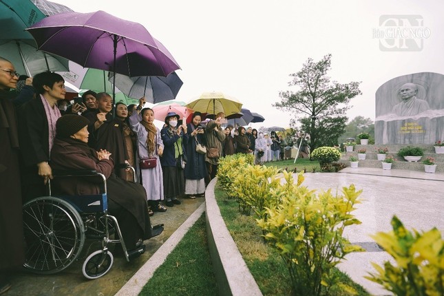 Khu tưởng niệm Thiền sư Thích Nhất Hạnh tại Công viên Vĩnh Hằng Huế Khu tưởng niệm Thiền sư Thích Nhất Hạnh tại Công viên Vĩnh Hằng Huế