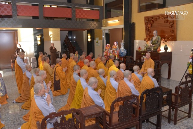 Dịp này, Đức Pháp chủ GHPGVN đã có những huấn thị tùy tình hình thực tiễn của các địa phương, kêu gọi Tăng Ni tuân thủ kỷ cương và đoàn kết để góp phần trang nghiêm Giáo hội, lợi đạo ích đời Dịp này, Đức Pháp chủ GHPGVN đã có những huấn thị tùy tình hình thực tiễn của các địa phương, kêu gọi Tăng Ni tuân thủ kỷ cương và đoàn kết để góp phần trang nghiêm Giáo hội, lợi đạo ích đời