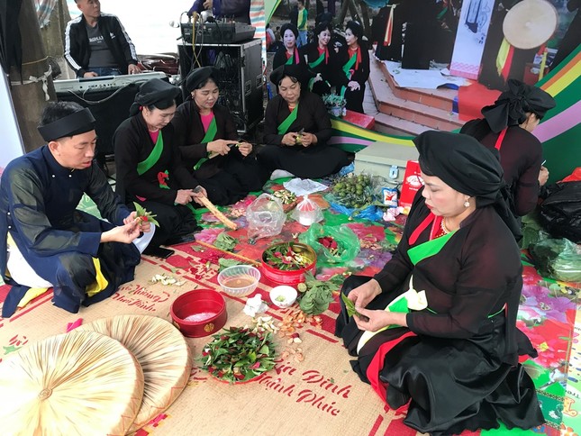 Sắc màu hội Lim