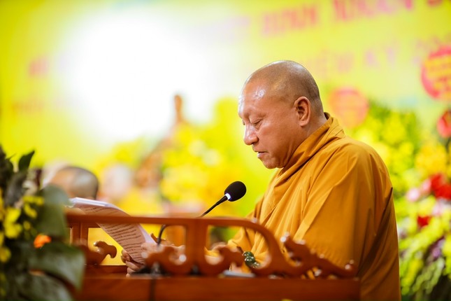 Hoà thượng Thích Gia Quang phát biểu khai mạc