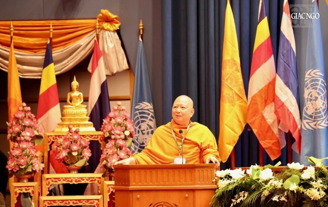 Hòa thượng GS.TS Phra Brahmapudit, Chủ tịch Ủy ban Tổ chức Quốc tế Đại lễ Vesak Liên Hiệp Quốc (ICDV), đồng thời là Chủ tịch Hiệp hội các trường Đại học Phật giáo Quốc tế (IABU) Hòa thượng GS.TS Phra Brahmapudit, Chủ tịch Ủy ban Tổ chức Quốc tế Đại lễ Vesak Liên Hiệp Quốc (ICDV), đồng thời là Chủ tịch Hiệp hội các trường Đại học Phật giáo Quốc tế (IABU)