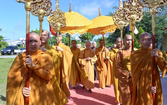 Đức Pháp chủ GHPGVN quang lâm thăm trường hạ thiền viện Trúc Lâm Sóc Trăng Đức Pháp chủ GHPGVN quang lâm thăm trường hạ thiền viện Trúc Lâm Sóc Trăng