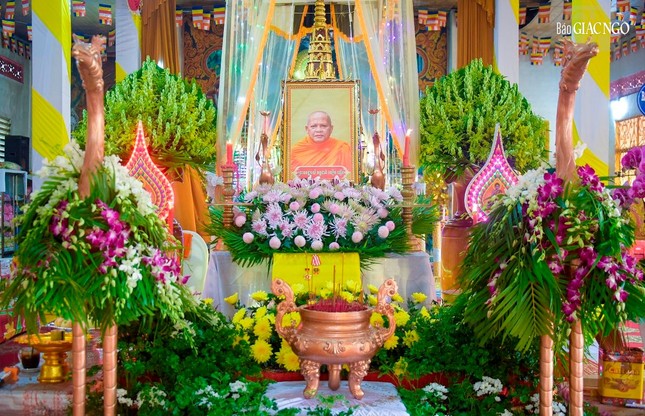 Tang lễ Trưởng lão Hòa thượng tổ chức theo nghi thức cấp cao của GHPGVN Tang lễ Trưởng lão Hòa thượng tổ chức theo nghi thức cấp cao của GHPGVN