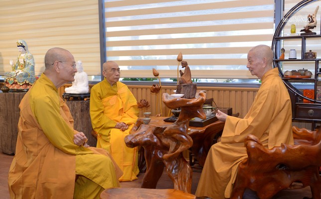 Đức Pháp chủ GHPGVN chia sẻ nhiều quan điểm và ưu tư về nội hàm kế thừa trong Phật giáo Việt Nam qua các giai đoạn, đặc biệt là cho hiện tại và tương lai