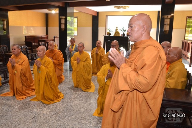 Trưởng lão Hòa thượng Thích Minh Hồng bạch trình Trưởng lão Hòa thượng Thích Minh Hồng bạch trình