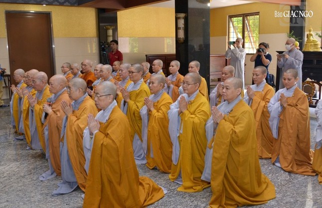 Chư Ni trưởng, Ni sư Thường trực Phân ban Ni giới T.Ư và TP.HCM Chư Ni trưởng, Ni sư Thường trực Phân ban Ni giới T.Ư và TP.HCM