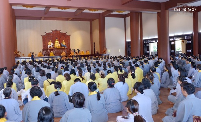 Thời pháp ngày mồng 3 Tết Giáp Thìn tại giảng đường chùa Huê Nghiêm - TP.Thủ Đức (TP.HCM)