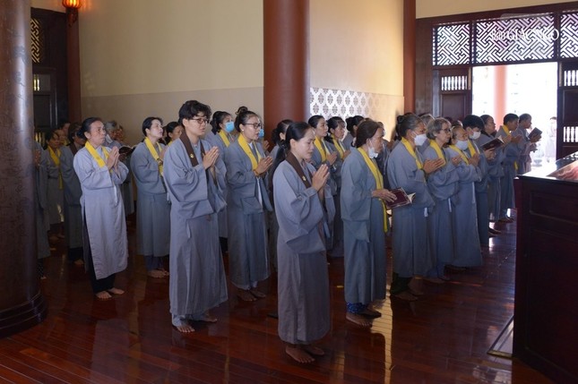 Lễ quy y sáng 21-4-2024 tại chùa Huê Nghiêm - TP.Thủ Đức, TP.HCM