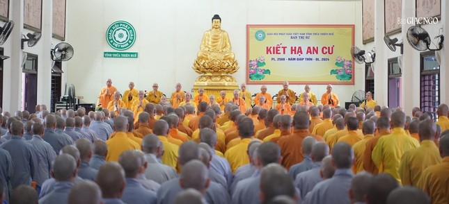 Chư Tăng Ni tham dự phiên họp trước lễ tác pháp thọ an cư truyền thống