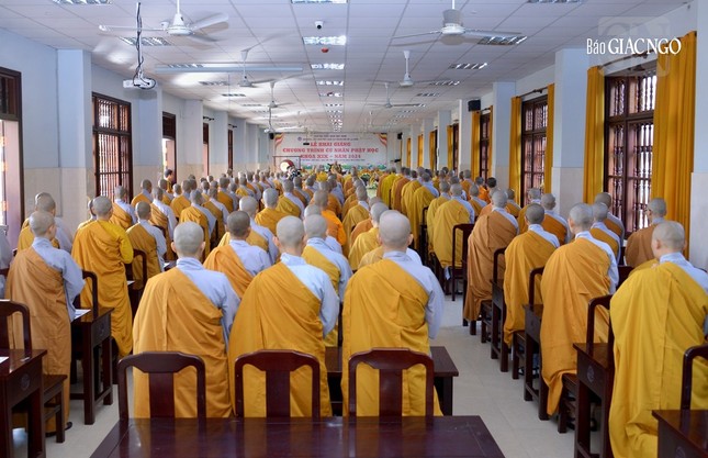 Lễ khai giảng năm học mới cho Tăng Ni sinh viên khóa XIX chương trình Cử nhân Phật học thuộc Học viện Phật giáo VN tại TP.HCM