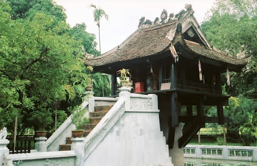 Chùa Một Cột được xem là ngôi chùa có kiến trúc độc đáo nhất ở Việt Nam Chùa Một Cột được xem là ngôi chùa có kiến trúc độc đáo nhất ở Việt Nam