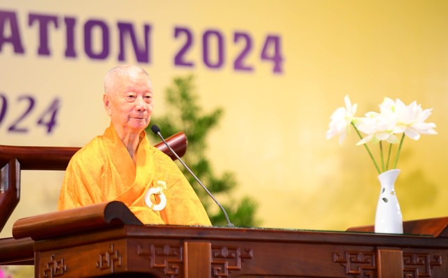 Đại lão Hòa thượng Viện trưởng ban đạo từ tại buổi lễ