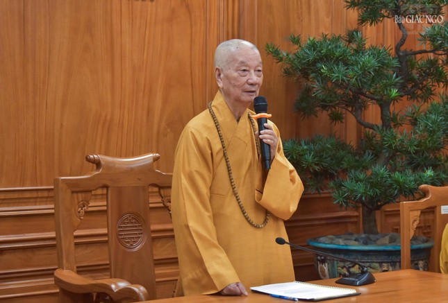 Đức Pháp chủ quang lâm chủ trì, phát biểu khai mạc và điều hành Đại nghị