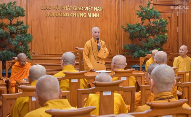 Đức Pháp chủ GHPGVN chủ trì Đại nghị