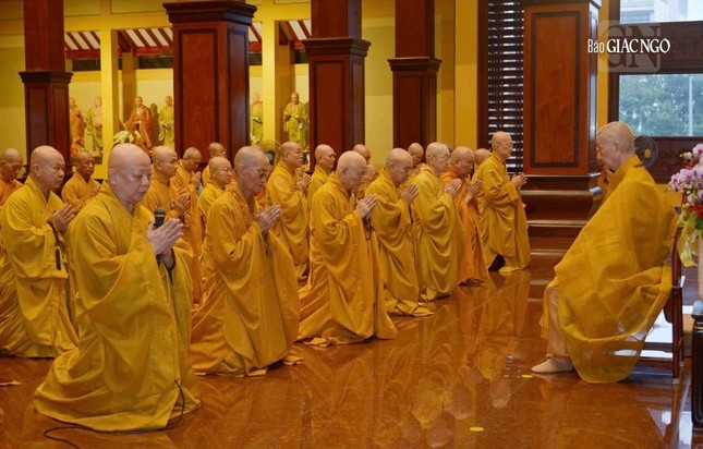 Hòa thượng Thích Lệ Trang đại vị tác bạch tri ân Đức Pháp chủ, bậc Chứng minh đạo sư của Giáo hội TP.HCM - Ảnh: Bảo Toàn/BGN Hòa thượng Thích Lệ Trang đại vị tác bạch tri ân Đức Pháp chủ, bậc Chứng minh đạo sư của Giáo hội TP.HCM - Ảnh: Bảo Toàn/BGN