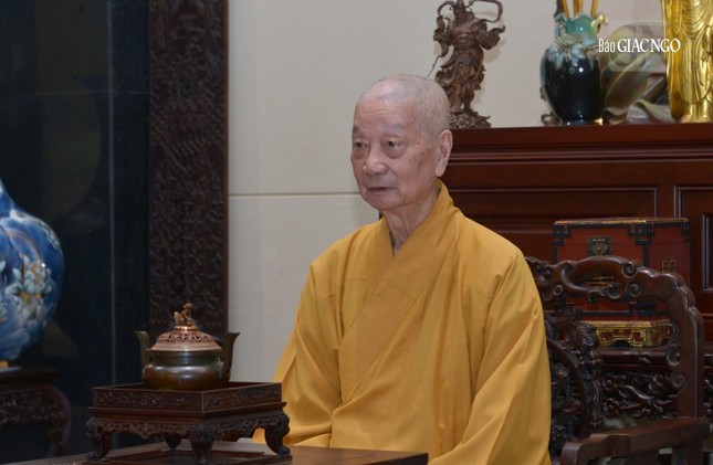 Đức Pháp chủ GHPGVN tán thán việc giữ gìn truyền thống thiền môn của Phật giáo Việt Nam, đặc biệt là trong thân giáo hành xử về giới luật. Ngài chia sẻ: "Nếp sinh hoạt nhỏ này của nghiệp sư và giới tử tuy giản đơn nhưng mang ý nghĩa rất quan trọng, là căn bản dựng xây đạo phong của người xuất gia." Đức Pháp chủ GHPGVN tán thán việc giữ gìn truyền thống thiền môn của Phật giáo Việt Nam, đặc biệt là trong thân giáo hành xử về giới luật. Ngài chia sẻ: "Nếp sinh hoạt nhỏ này của nghiệp sư và giới tử tuy giản đơn nhưng mang ý nghĩa rất quan trọng, là căn bản dựng xây đạo phong của người xuất gia."