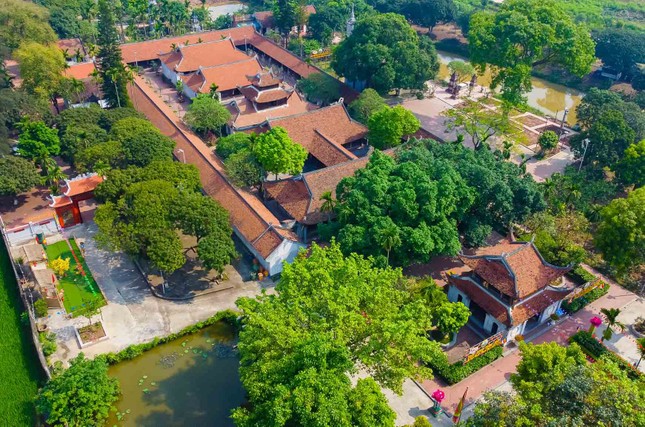 Không gian chùa Bút Tháp hiện nay