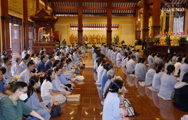 Hình ảnh về buổi lễ dâng y Kathina Hoàng gia Thái Lan, do Bộ Ngoại giao Vương quốc Thái Lan tổ chức tại Việt Nam Quốc Tự sáng 1-11-2025