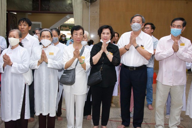 Nghẹn ngào tiễn biệt bậc ân sư khả kính