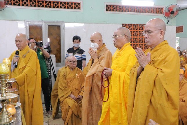 Chư tôn đức tông phong Thiên Thai Giáo Quán tông dâng lời tưởng niệm Chư tôn đức tông phong Thiên Thai Giáo Quán tông dâng lời tưởng niệm