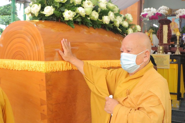 Tiếc thương người pháp lữ Tiếc thương người pháp lữ