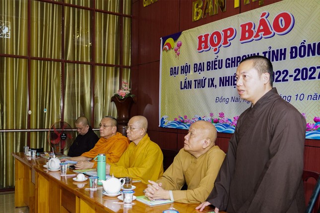 Đại đức Thích Thiện Mỹ chia sẻ thông tin chi tiết nội dung tổ chức Đại hội - Ảnh: PGĐN