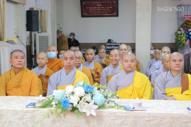 Tăng Ni sinh tham dự