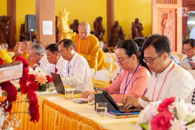 Lãnh đạo chính quyền các cấp