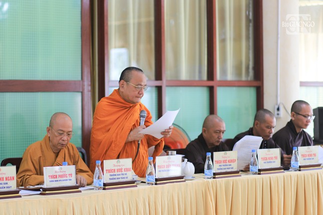 Hòa thượng Thích Bửu Chánh phát biểu cho biết thêm một số nội dung thông tin liên quan đến nhân sự Hòa thượng Thích Bửu Chánh phát biểu cho biết thêm một số nội dung thông tin liên quan đến nhân sự