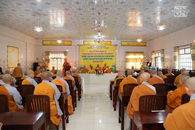 Buổi thăm và sách tấn chư hành giả an cư tại hạ trường Ni viện Phước Long