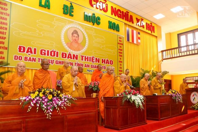 Chư tôn giáo phẩm chứng minh, Hội đồng Thập sư tham dự